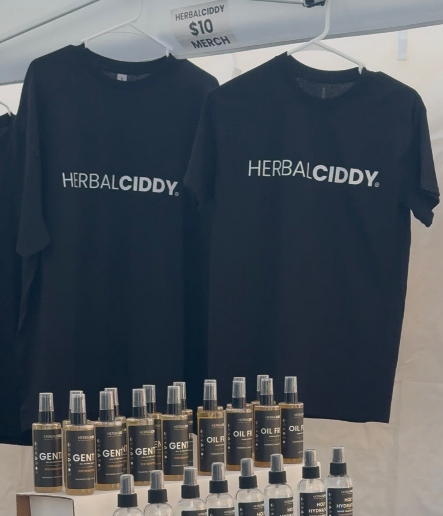 HERBAL CIDDY T-SHIRT (BLACK) Unisex Heavy Cotton