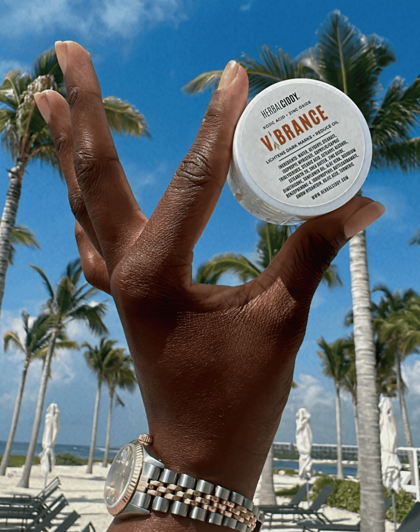 VIBRANCE MOISTURIZER WITH TURMERIC + KOJIC ACID – DARK SPOTS & OILY SKIN
